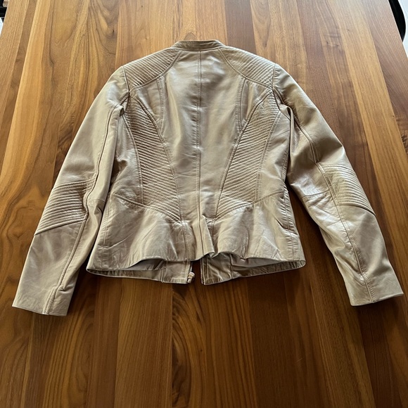 Fitted leather jacket women - Picture 3 of 6